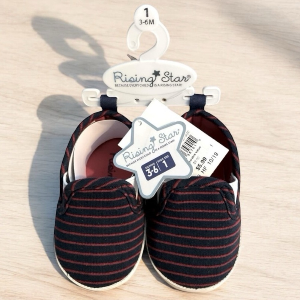 48 hour Sale Rising Star infant 3-6 months Size 1 shoes NWT Final Sale